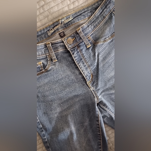 Universal Thread 6/285 Denim Jegging - Picture 3 of 3